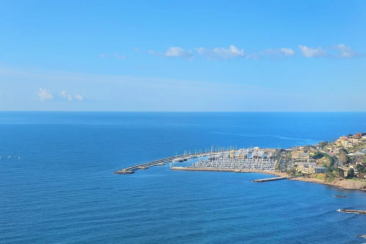 Silvia Degli Aregai Apartment Santo Stefano al Mare